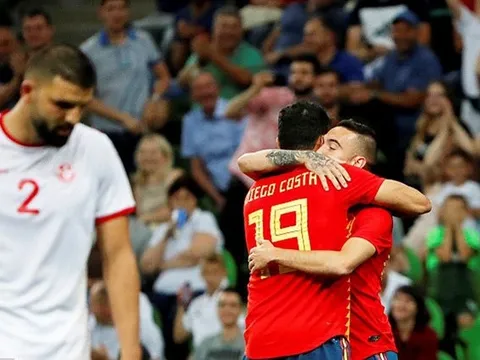 'Hàng hớ' Liverpool tỏa sáng, Tây Ban Nha nhọc nhằn đánh bại Tunisia