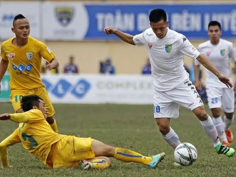 V-League - cơn gió hay ca nước lạnh?