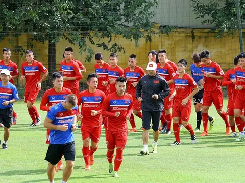 Điểm tin bóng đá Việt Nam tối 10/07: GĐKT Thái Lan “ngán” U22 Việt Nam
