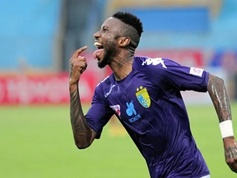 Điểm tin bóng đá Việt Nam tối 28/06: Samson lại thi triển kung-fu ở V-League