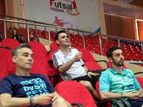 8 thầy "Tây" của futsal Việt