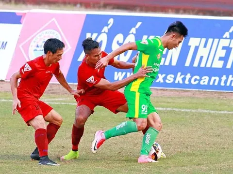 V-League lại nghỉ dài, cầu thủ mừng, BLĐ lo