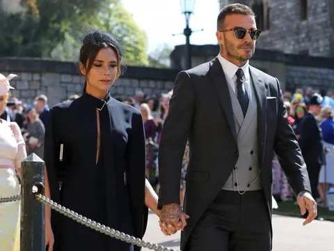 Vợ chồng Beckham nổi bật tại lễ cưới Hoàng gia