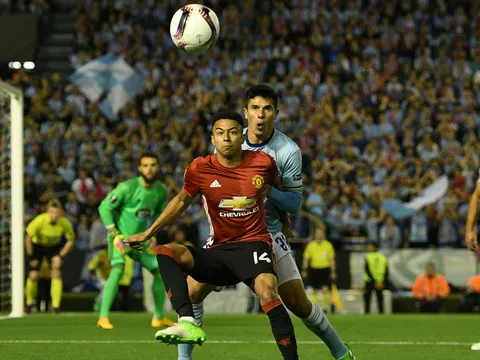 Vô địch Europa League, Man Utd "đút túi" tiền tấn
