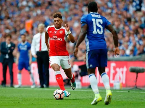 Vô địch FA Cup, sao Arsenal vẫn còn "trên mây"