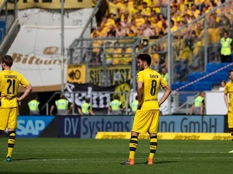 Vòng cuối Bundesliga: Dortmund suýt mất vé dự Champions League, Wolfsburg cận kề "án tử"