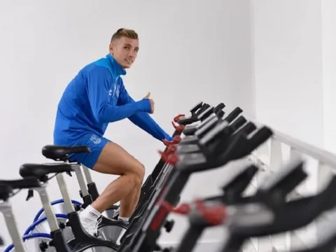 Vừa tới Everton, Digne đã ghi điểm bằng sự chuyên nghiệp