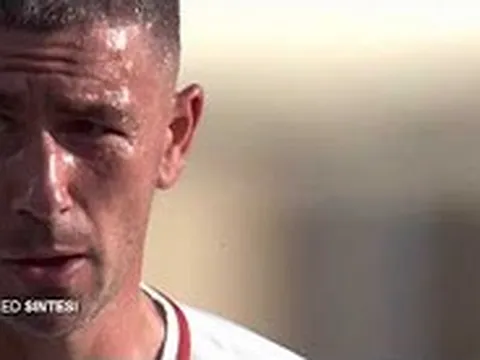Vừa trở lại Serie A, Kolarov đã đặt ngay dấu ấn