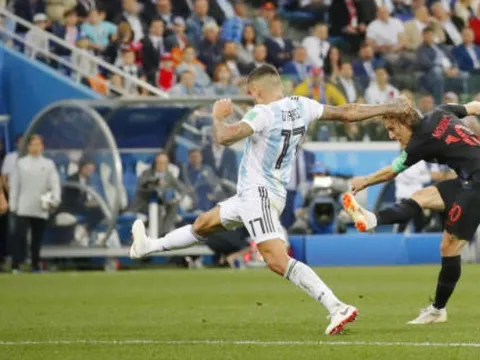 Vùi dập Argentina không thương tiếc, Modric nói gì?