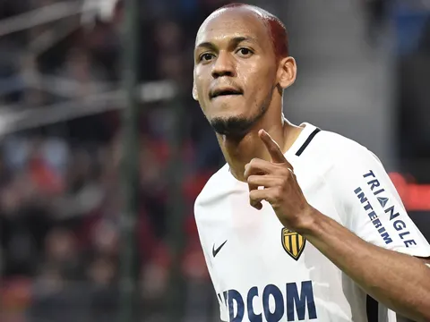 Vượt mặt Man Utd, PSG giành pole vụ Fabinho
