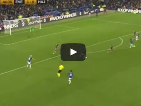 Wayne Rooney kiến tạo tinh tế cho Idrissa Gueye ghi bàn vs Hajduk