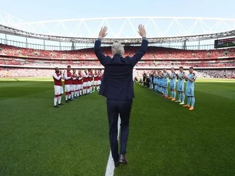 Wenger khoái chí vì sắp được 'chửi' các HLV của Arsenal