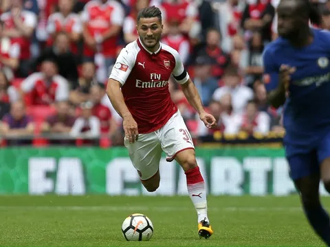Wenger: Kolasinac khỏe vô địch!