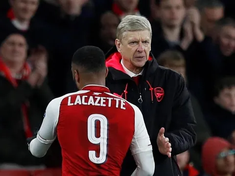 Wenger mát lòng vì Lacazette