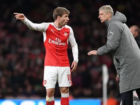 Wenger chê Tottenham: 1 năm không bằng 20 năm