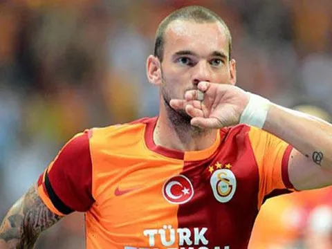 Wesley Sneijder đứng trước cơ hội trở lại Serie A