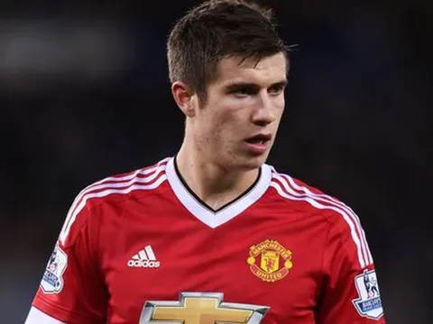 Wolves sẵn sàng ra giá cho cựu trung vệ Man United