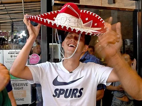 World Cup qua đi, Son Heung-min vẫn nhận được quà từ fan Mexico trên đất Mỹ