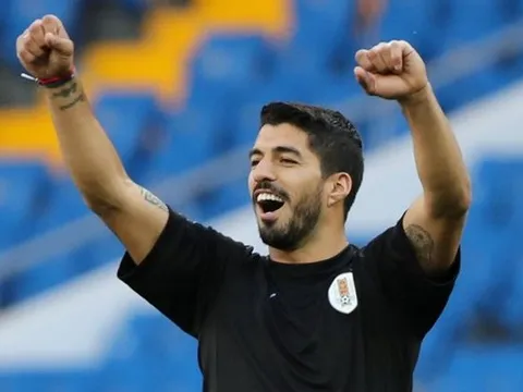 Suarez sẽ trở lại sau "thảm hoạ" dứt điểm?