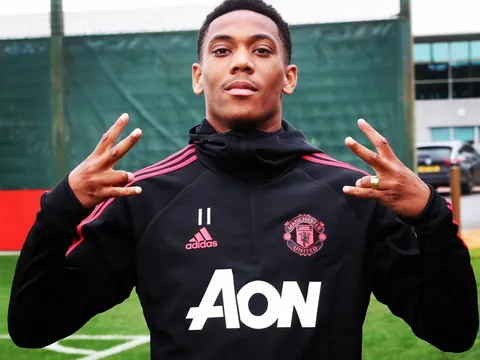 World Cup và CR7 đã làm đảo lộn tương lai của Martial tại M.U