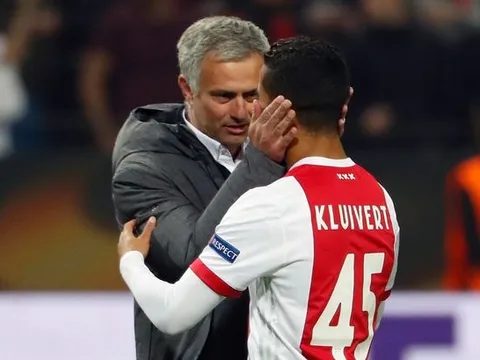 Xác nhận: Hạ Ajax, Mourinho đòi 'cướp' luôn sao trẻ