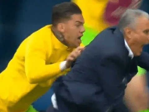 XÁC NHẬN: HLV Brazil chấn thương gân kheo, học trò thất sủng là thủ phạm