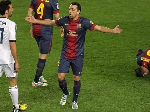 Xavi từng bùng nổ trong các trận El Clasico