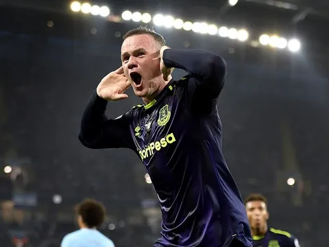 Xé lưới Man City, Rooney đạt cột mốc khủng