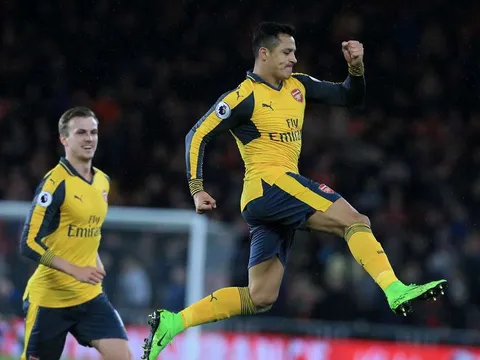 Xem lại siêu phẩm của Sanchez vào lưới Middlesbrough