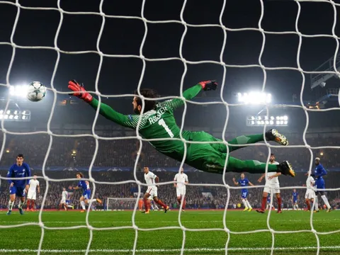 XONG: Chelsea đạt thỏa thuận chiêu mộ Alisson Becker!