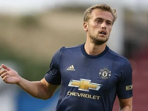 CHÍNH THỨC: Thêm cái tên chia tay Man Utd