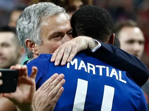 Xong! Mourinho CHỐT tương lai Martial