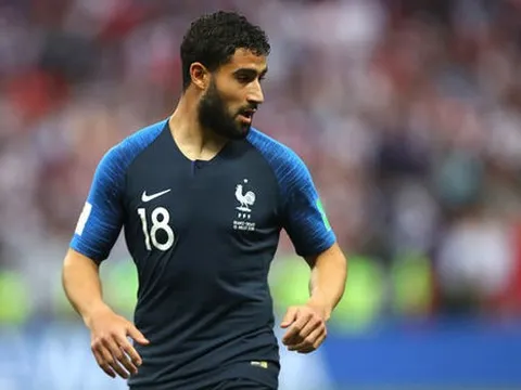 XONG: Sau Alisson, Liverpool chốt luôn vụ Fekir