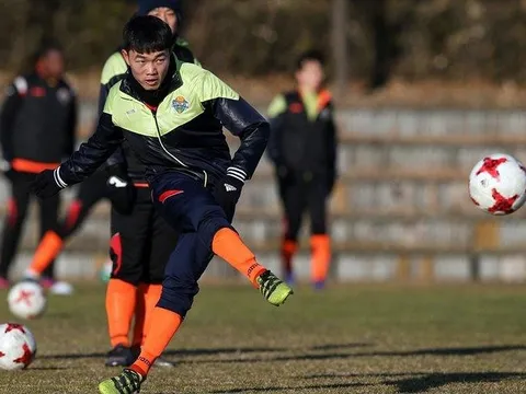 Xuân Trường tiếp tục bị gạt khỏi danh sách thi đấu của Gangwon FC