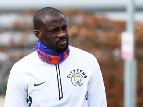 Yaya Toure căng thẳng trên sân tập, đếm ngày rời Man City