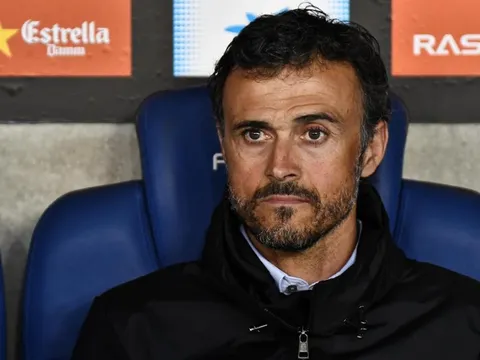 Yêu sách không tưởng, Luis Enrique ngày một xa Arsenal