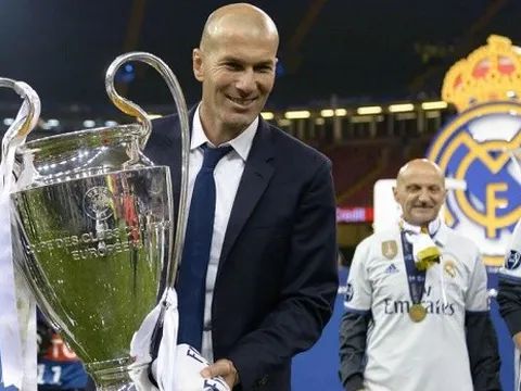 Zidane ẵm thêm một cú đúp danh hiệu cá nhân
