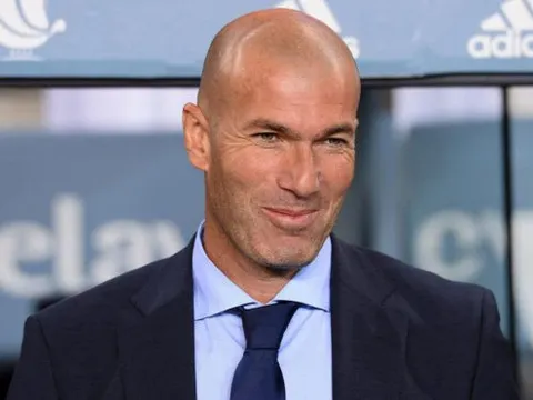 Zidane thấy "khó chịu" vì bị xử ép