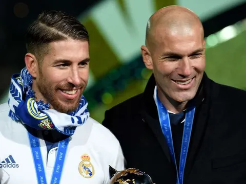 Zidane tiết lộ phản ứng của Ramos khi nghe tin từ chức