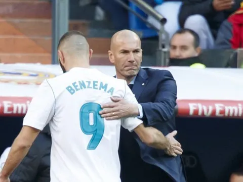 Ngay cả Zidane cũng không thể cứu được Benzema