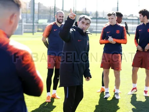 Benzema cô đơn tại Madrid