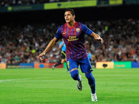 10 pha lập công đẹp nhất của Alexis Sanchez tại Barcelona