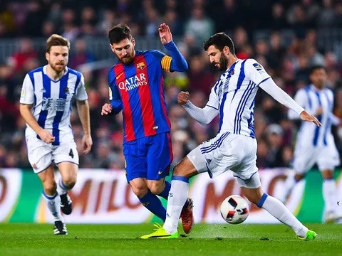 10 pha solo khó tin của Messi