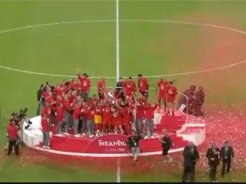 11 danh hiệu Liverpool giành được trong thế kỷ 21