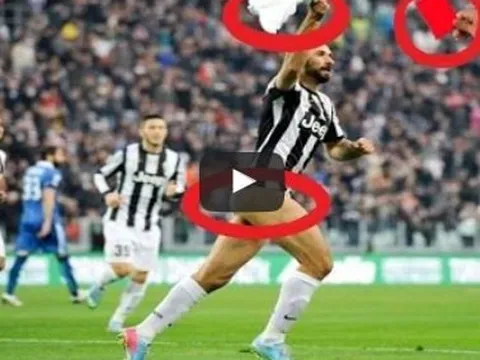 15 lần bị phạt thẻ đỏ vì ăn mừng hài hước nhất