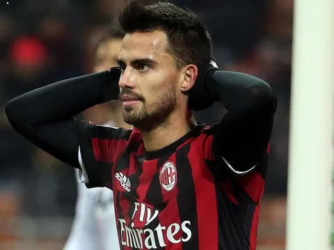 Suso bác bỏ tin đồn rời Milan