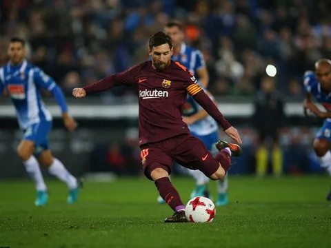 Messi 'xịt' pen, Barca cay đắng nhận thất bại đầu tiên trong mùa giải
