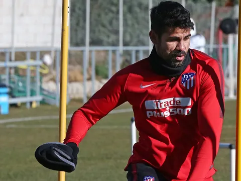 Ăn thẻ đỏ, Diego Costa vẫn tập luyện sung mãn