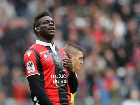 Mario Balotelli và 10 ngôi sao miễn phí vào mùa Hè này