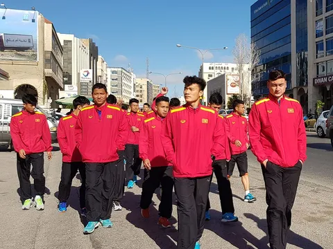 ĐT Việt Nam thích nghi thời tiết, tập thả lỏng trên trước cuộc chạm trán Jordan